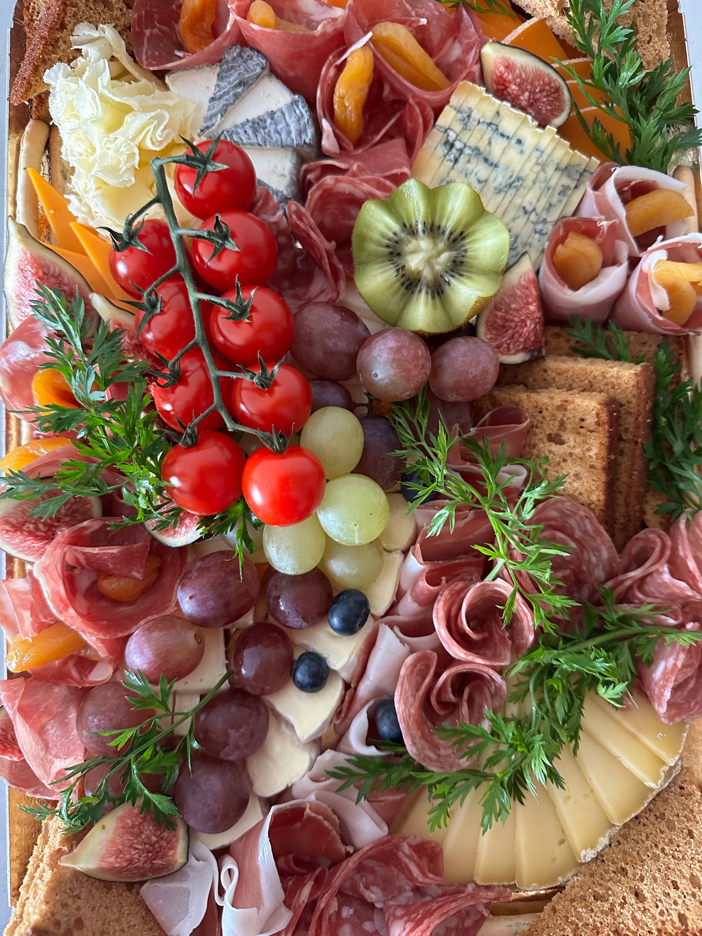 Plateau Apéro Grazing à partager 8 à 10 personnes